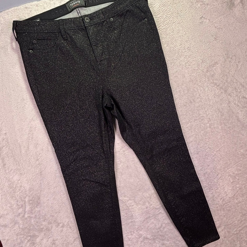 NWT Torrid Women Pants Sz 18R Black Sparkle Sky High Skinny Crop Glitter Stretch - Picture 1 of 11